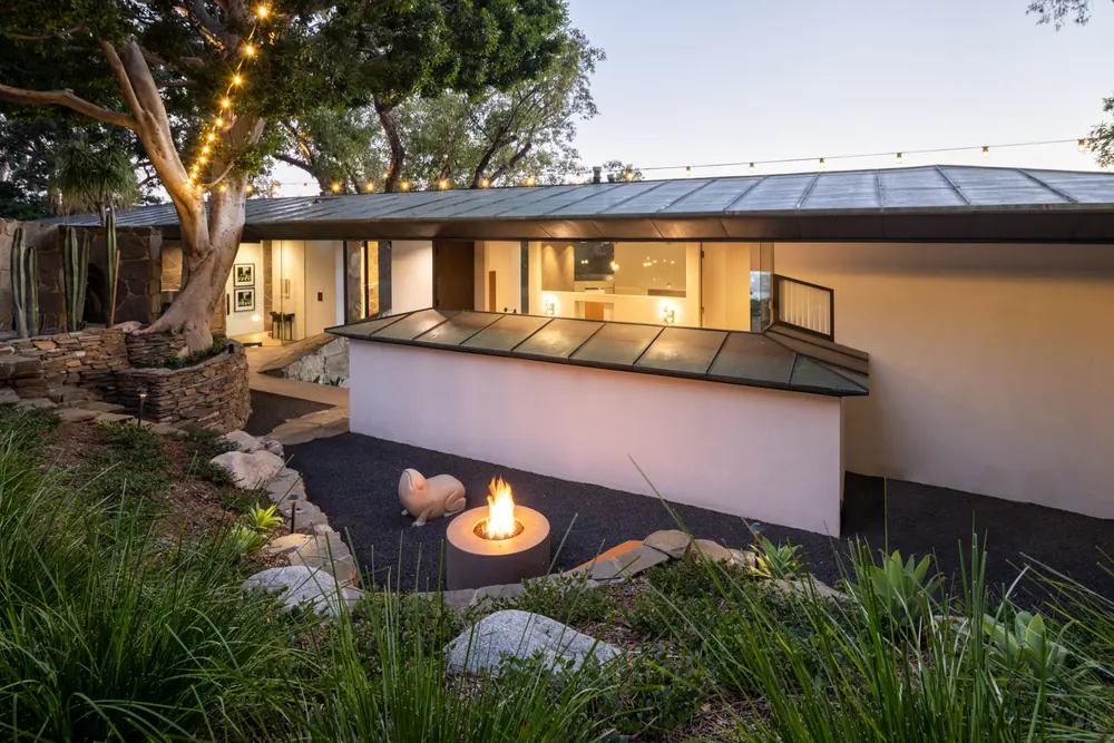 Lautner House, Los Angeles, photograph 2 of 20