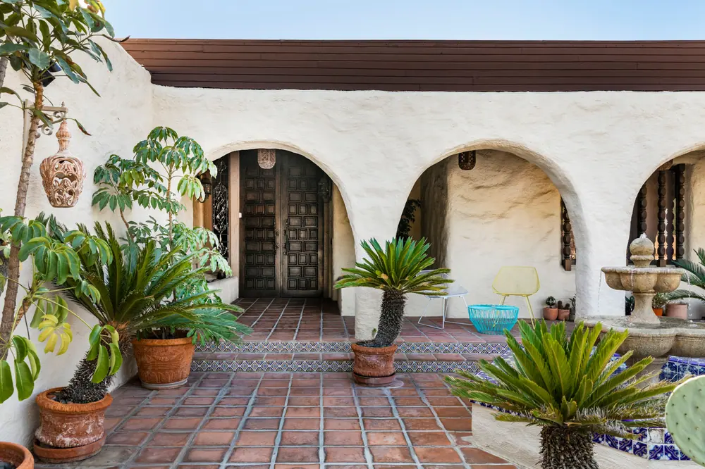 Lefebvre Residence, Los Angeles, photograph 24 of 25