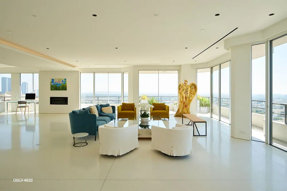 Naftali Penthouse, Los Angeles, photograph 2 of 18