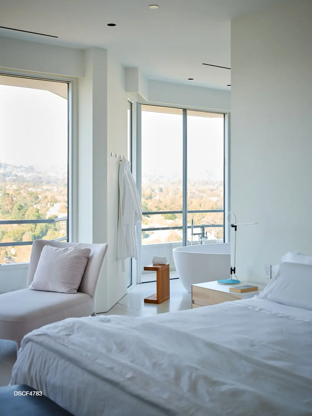 Naftali Penthouse, Los Angeles, photograph 5 of 18